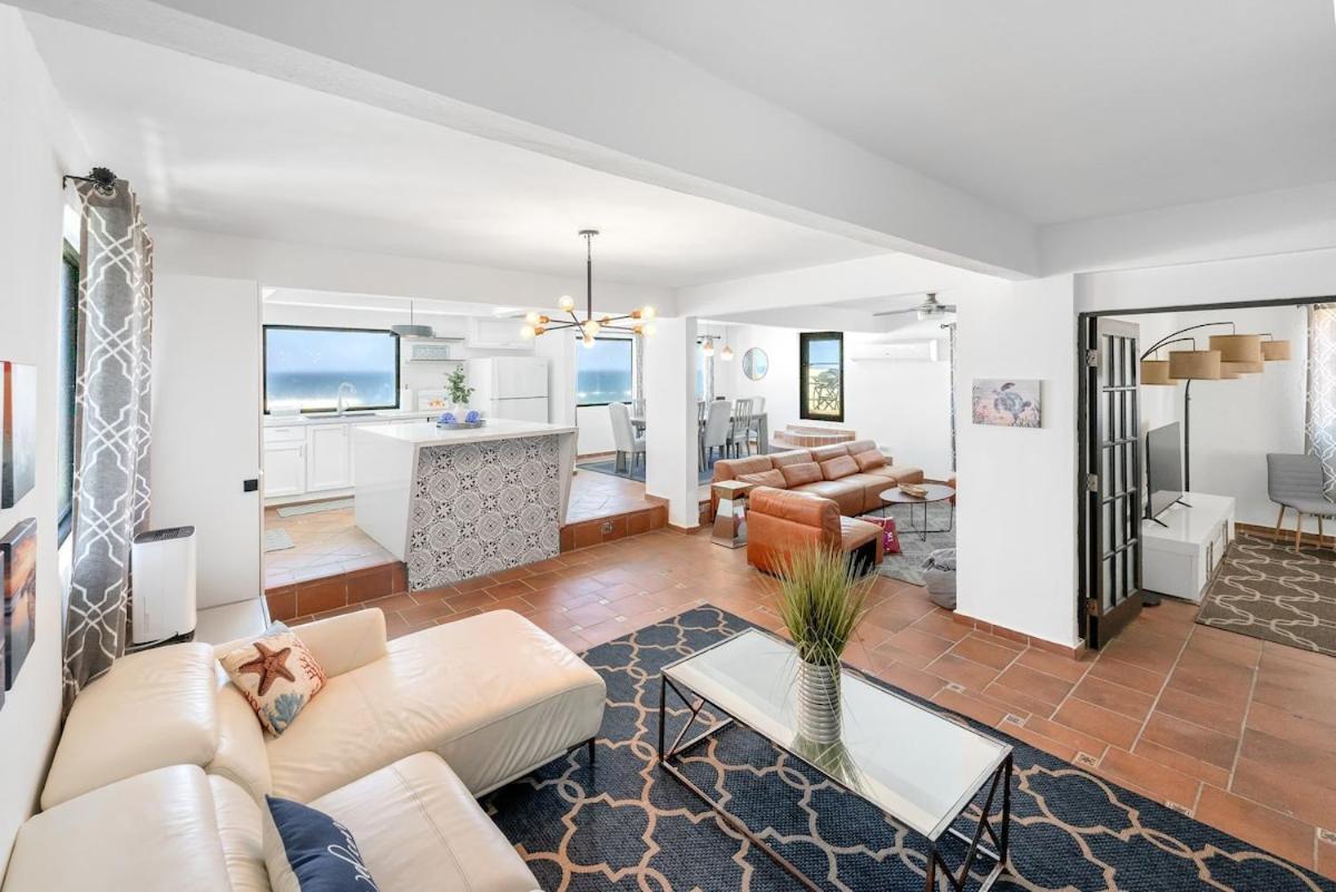 4 Bedroom Kikita Beach Villa Oceanfront W Pool Dorado Exteriör bild