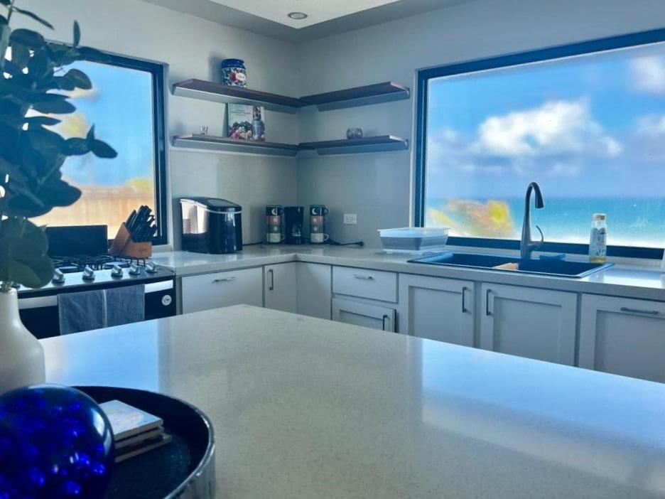 4 Bedroom Kikita Beach Villa Oceanfront W Pool Dorado Exteriör bild